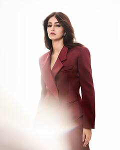 Ananya Panday's Maroon Pantsuit Is The Perfect Blend Of Glam And Fashion, SEE PICS