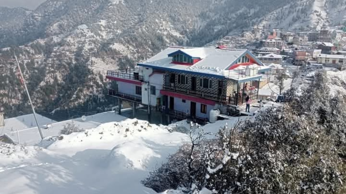 उत्तराखंड में मौसम ने बदला मिजाज, पहाड़ों पर बर्फबारी और मैदानी इलाकों में शीतलहर का अलर्ट