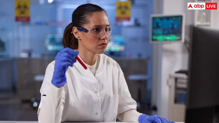 नया मधुमेह बायोबैंक इसे बदल देता है. पूरे भारत से जैविक नमूनों को संग्रहीत करके बायोबैंक वैज्ञानिकों को मधुमेह के पीछे आनुवंशिक, जीवनशैली और पर्यावरणीय कारकों का अध्ययन करने में मदद करेगा. इससे बेहतर उपचार, बेहतर रोकथाम रणनीतियां और प्रभावित लोगों के लिए अधिक लक्षित उपचार हो सकते हैं.