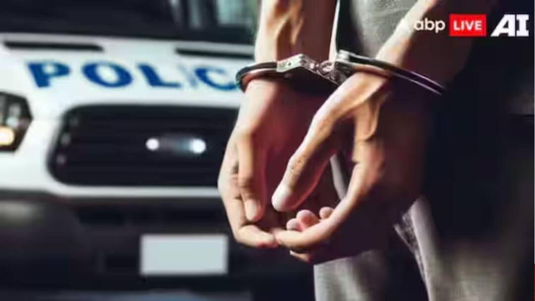 Murshidabad News: অসম ও বাংলায় স্লিপার সেল তৈরির ছক ? মুর্শিদাবাদে গ্রেফতার ২ জঙ্গি মণিরুল শেখ ও মহম্মদ আব্বাস আলি ! Bangladesh News 2 Terrorist arrested in Murshidabad and 6 others arrested in Assam Murshidabad News: অসম ও বাংলায় স্লিপার সেল তৈরির ছক ? মুর্শিদাবাদে গ্রেফতার ২ জঙ্গি মণিরুল শেখ ও মহম্মদ আব্বাস আলি !