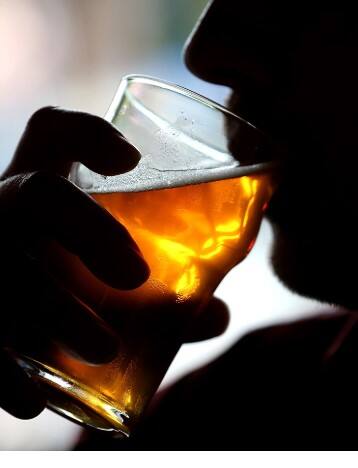 ਸ਼ਰਾਬ ਦੇ ਸ਼ੌਕੀਨਾਂ ਲਈ 10 ਰੁਪਏ 'ਚ ਰਾਇਲ ਸਟੈਗ ਤੇ 100 'ਚ...