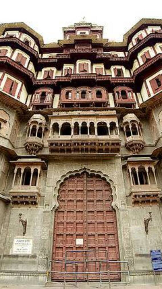 सर्दियों में घूमने के लिए बेस्ट हैं एमपी के इंदौर की ये खास जगहें