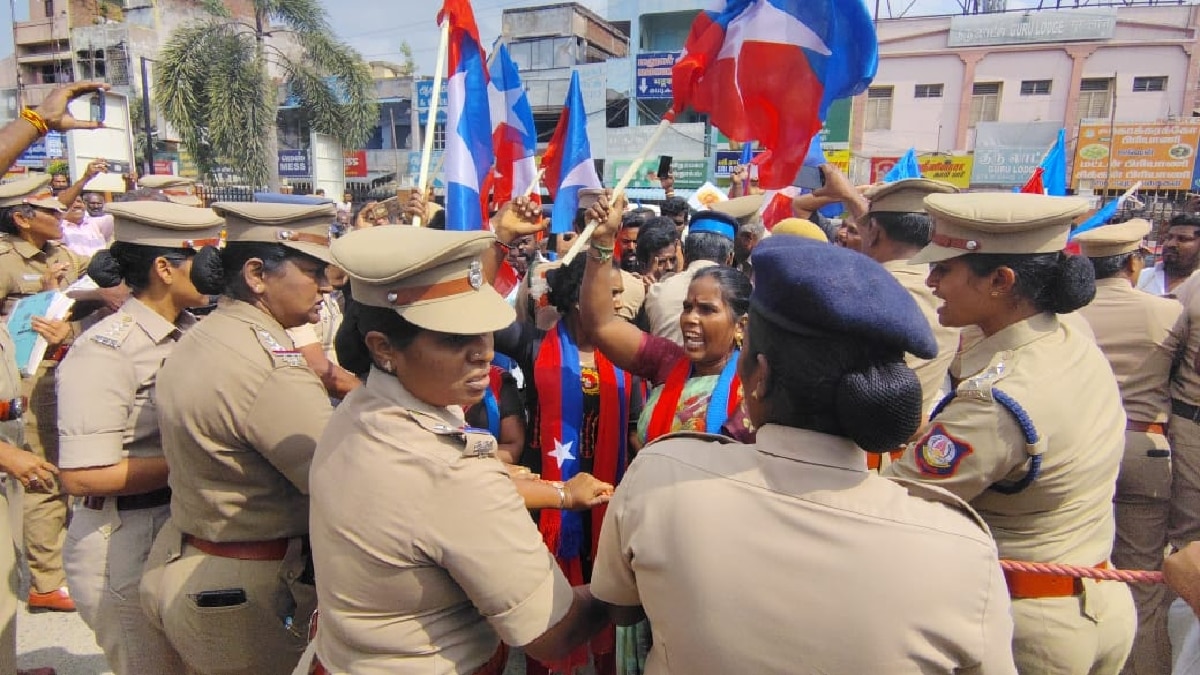 VCK Protest: அம்பேத்கர் குறித்த சர்ச்சை பேச்சு...  சேலத்தில் கொதித்தெழுந்த பெண்கள்