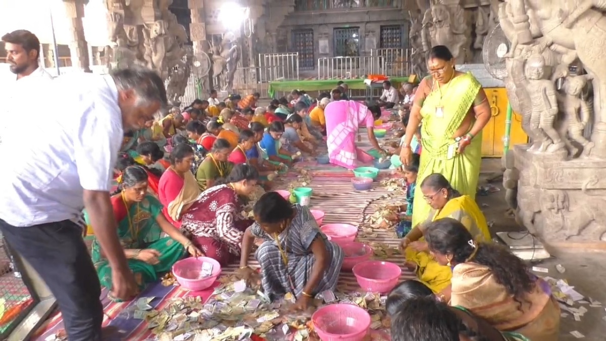 திருப்போரூர் கோயில் உண்டியலில் விழுந்த ‘ஐபோன்’ யாருக்கு சொந்தம்? - முருக பக்தருக்கு வந்த சோதனை