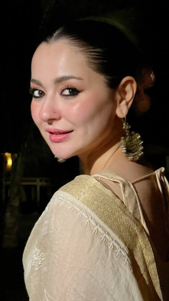 `Hania Aamir Gives Ethereal Vibe In A Pastel Saree; See Pics