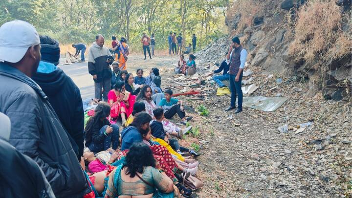 या दुर्घटनेत 5 जणांचा मृत्यू झाला असून 13 प्रवासी गंभीर जखमी झाले आहेत.