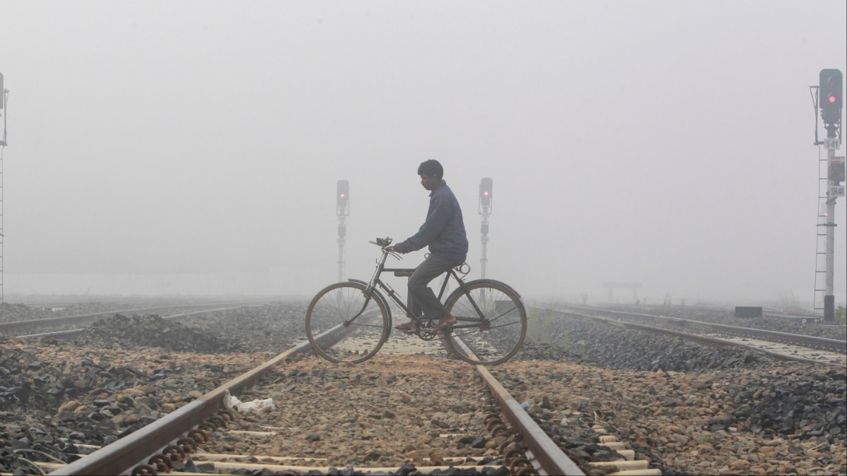 Bihar Weather: बिहार में मौसम की आंख-मिचौली, जेट स्ट्रीम के कारण बढ़ा तापमान, नवादा में पारा 30 डिग्री