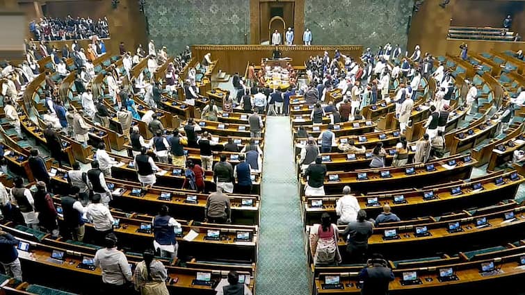 Lok Sabha Session Ends Without Valedictory Speech By Leader Of House, Opposition For First Time