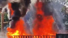 Nashik Fire : नाशिकच्या सातपूर एमआयडीसीत कंपनीला भीषण आग, परिसरात धुराचे लोट, पाहा PHOTOS