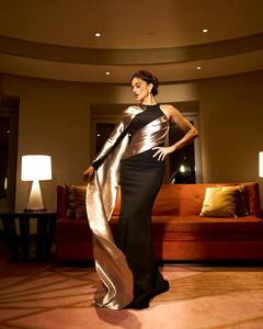 Taapsee Pannu Pics: अभिनेत्री तापसी पन्नूचा बॉसी लूक; फोटो पाहून चाहते घायाळ!