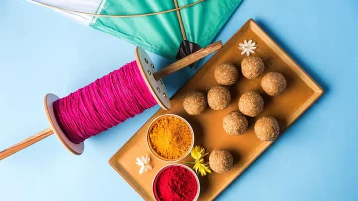 Makar Sankranti: મકર સંક્રાંતિ પર દાન દક્ષિણાનું વિશેષ મહત્વ છે. તો આપની રાશિનુંસાર જાણીએ કે કઇ વસ્તુનું દાન આપને શુભ શીધ્ર ફળ આપશે.