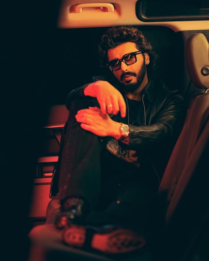 वर्कफ्रंट की बात करें तो अर्जुन कपूर हाल ही में रोहित शेट्टी की फिल्म ‘सिंघम अगेन’ में नजर आए थे.