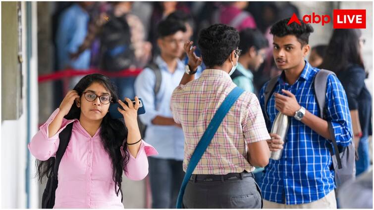 Delhi University students to get a chance to complete their semester in foreign university DU स्टूडेंट्स के लिए आ गई खुशखबरी, विदेश में मिलेगा सेमेस्टर पूरा करने का मौका; जानिए क्या है प्लान 