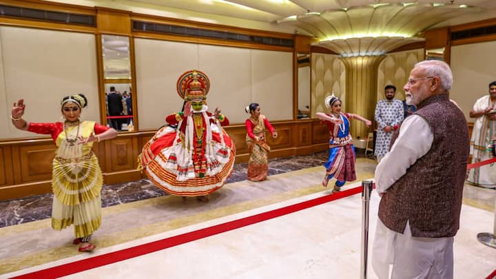 He received a warm welcome by the members of the Indian community upon his arrival in Kuwait. (Source: PTI)