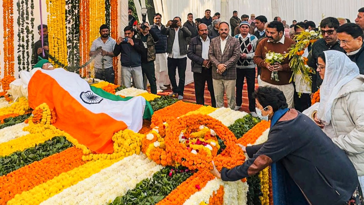 Former Haryana CM Om Prakash Chautala Given State Honour At Sirsa Farmhouse Ahead Of Last Rites – WATCH