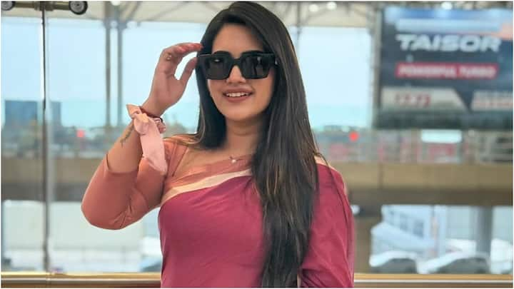 Sravanthi Chokarapu Airport Looks : సెలబ్రెటీలు ఎయిర్​పోర్ట్ లుక్స్​కి మంచి క్రేజ్ ఉంటుంది. తాజాగా స్రవంతి తన ఎయిర్​పోర్ట్​ లుక్స్​తో మొత్తం దాని అర్థాన్నే మార్చేసింది.