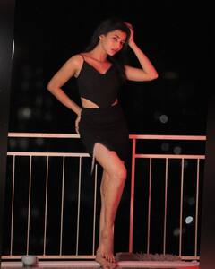 Shivani Mundhekar : छोट्या पडद्यावरील सोज्वळ सुनेचा हॉट अंदाज, पाहा फोटो