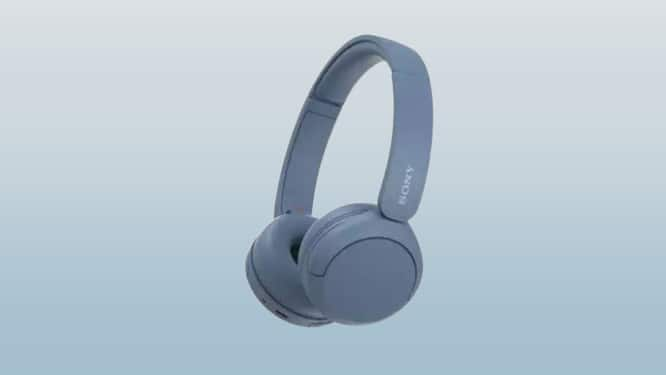 Sony WH-CH520 Wireless Bluetooth Headphones with Mic: This headphone from the top brand has a battery life of up to 50 hours. If you are a music lover and want to buy a good headphone, then you can buy this headphone of Sony brand. It has a built in mic, so you can make crystal clear hands free calling. You can buy this headphone from Amazon for Rs 3,989.