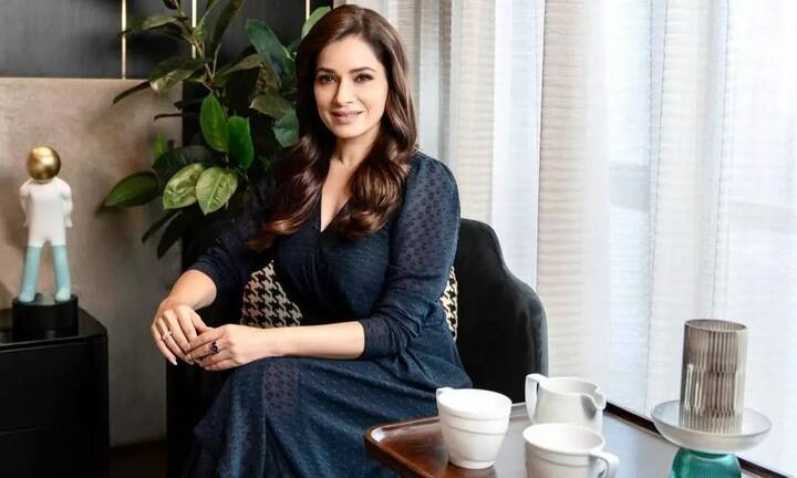 सेलिब्रिटींच्या घटस्फोटाच्या बातम्या अनेक वेळा समोर येत असतात. कधी घटस्फोटाची कारणे समोर येतात, तर कधी ती गुलदस्त्यातच असतात. अशाच अका प्रसिद्ध अभिनेत्रीने तिच्या घटस्फोटाचं कारण सांगितलं आहे.