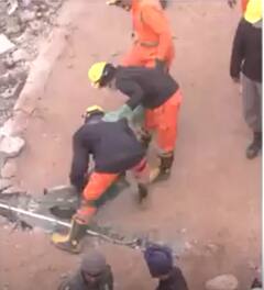 पंजाब के मोहाली में बड़ा हादसा,भरभराकर गिरी इमारत | ABP NEWS SHORTS