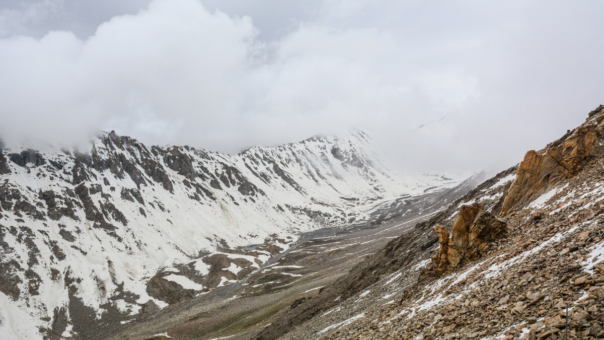 From Manali To Ladakh: 5 Stunning Places In India To Celebrate Christmas In Snow