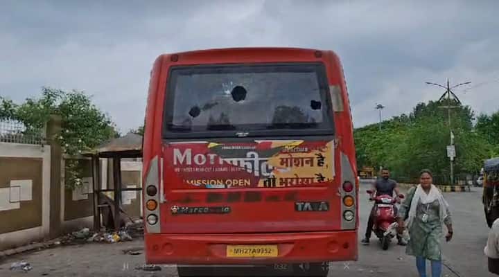 तर या अपघाताचा पुढील तपास पोलीस करत असून सुदैवाने यात जीवितहानी टळली आहे.