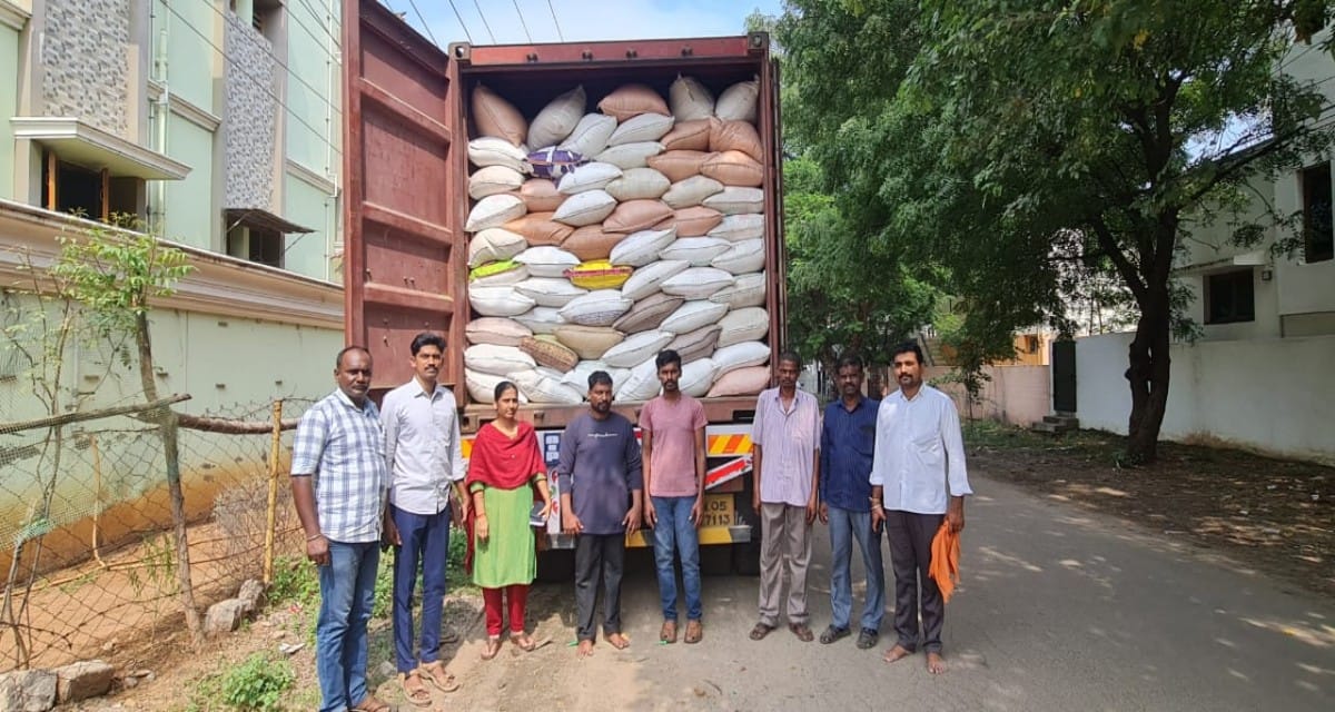 Madurai: கேரளாவிற்கு கடத்தப்பட்ட ரேசன் அரிசி.. மடக்கி பிடித்த போலீசார்.. 4 பேர் அதிரடி கைது