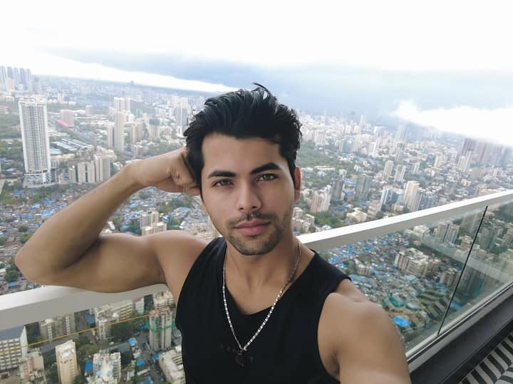 सिद्धार्थ ने कहा था कि, ‘मैं भले ही पढ़ाई में अच्छा नहीं था, लेकिन खेल में मेरी काफी दिलचस्पी थी. इसलिए मुझे एक हॉस्टल में कमरा और वहां ही मुझे खाने के लिए खाना भी मिलता था.’