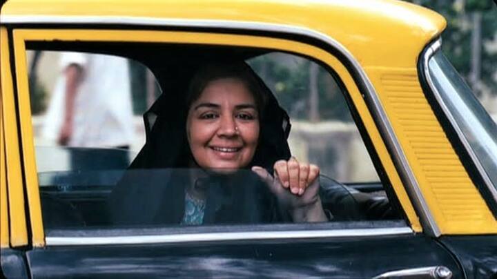 Mammo (1994): Mammo is a heart-wrenching story about an elderly woman, played by Farida Jalal, who, after losing her family in the 1947 partition, attempts to reunite with her estranged relatives.