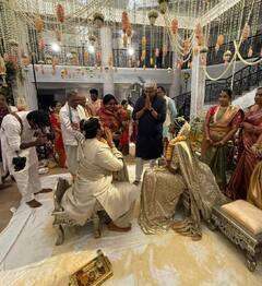 सिल्क की गोल्डन साड़ी पहने.साउथ इंडियन ब्राइड बनीं बैडमिंटन स्टार पीवी सिंधू, हीरे की गहनों में बेहद खूबसूरत लगीं दुल्हनियां