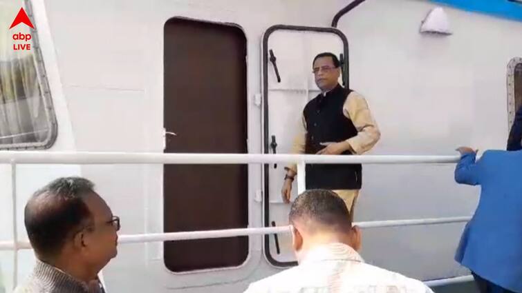 Howrah Kolkata connector Rabindra and Second Hooghly Bridge heavy load to be reduced by using ro ro vessel Ro-Ro Vessel: রবীন্দ্র ও দ্বিতীয় হুগলি সেতুর উপর ভারী যান চলাচলের চাপ কমাতে বিকল্প ভাবনা, রো রো ভেসেলের উদ্বোধন