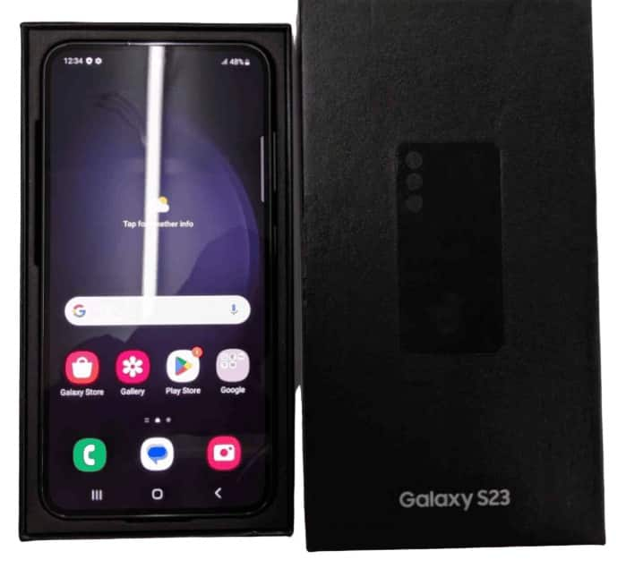 કંપનીએ વર્ષ 2024ની શરૂઆતમાં Samsung Galaxy S24 5G સિરીઝ લૉન્ચ કરી હતી.  Galaxy S23 5G ની ડિમાન્ડ પણ વધુ છે તેમ છતાં  હવે તેની કિંમતમાં મોટો ઘટાડો કરવામાં આવ્યો છે.