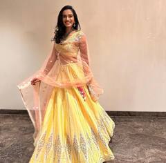 सिल्क की गोल्डन साड़ी पहने.साउथ इंडियन ब्राइड बनीं बैडमिंटन स्टार पीवी सिंधू, हीरे की गहनों में बेहद खूबसूरत लगीं दुल्हनियां