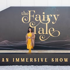 Dhanashri Kadgaonkar: गुलाबी साडी अन् किलर स्माईल, धनश्रीने दुबईत साडी केली फ्लॉन्ट!