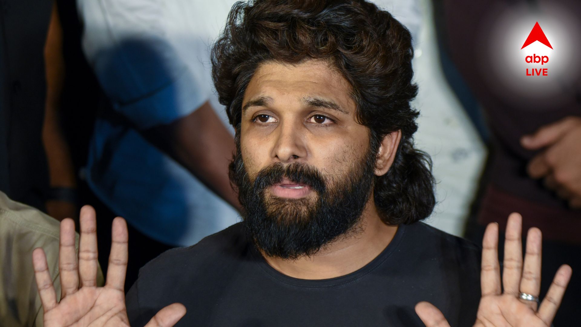 Allu Arjun vs revanth Reddy : "எனக்கு மனசாட்சி இல்லையா!தப்பா பேசாதீங்க ரேவந்த்!"அல்லு அர்ஜுன் பதிலடி