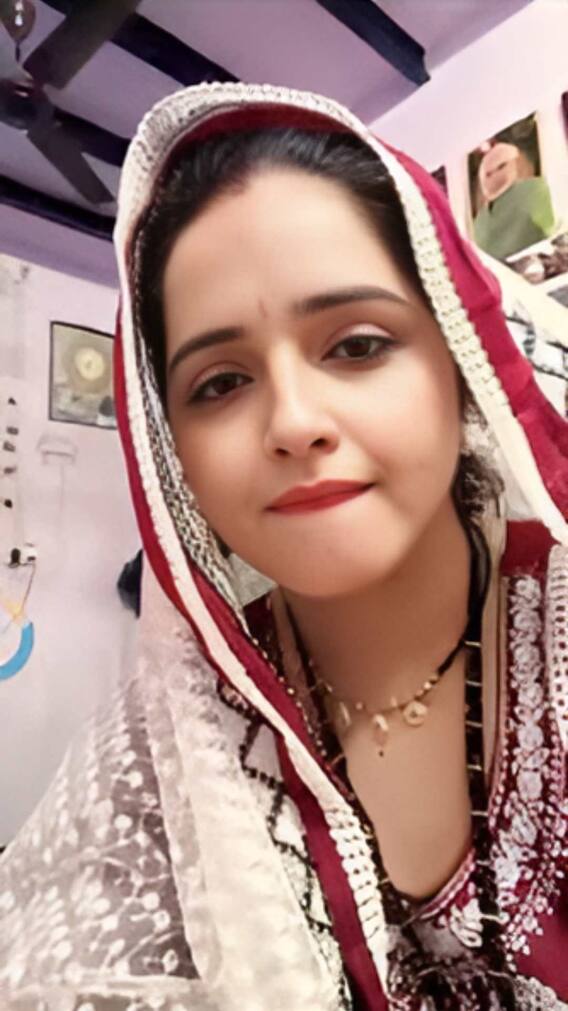 Youtube से महीने में इतनी कमाई करती हैं Seema Haider!