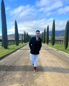 एक फिल्म के लिए मोटी फीस वसूलते हैं वरुण धवन, छोटे से करियर में बना लिया करोड़ों का साम्राज्य, जानें नेटवर्थ