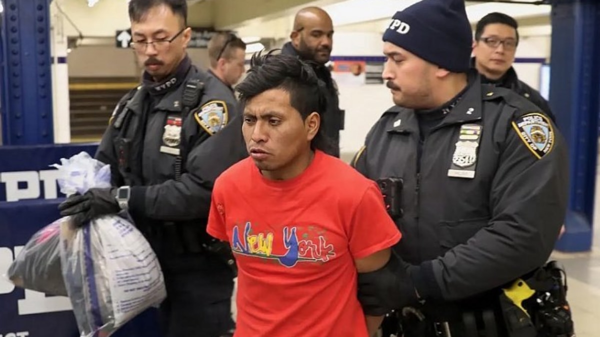 New York: Woman Set Ablaze On Subway Train, Suspect 'Stayed On The Scene' When Cops Arrived, Arrested Later