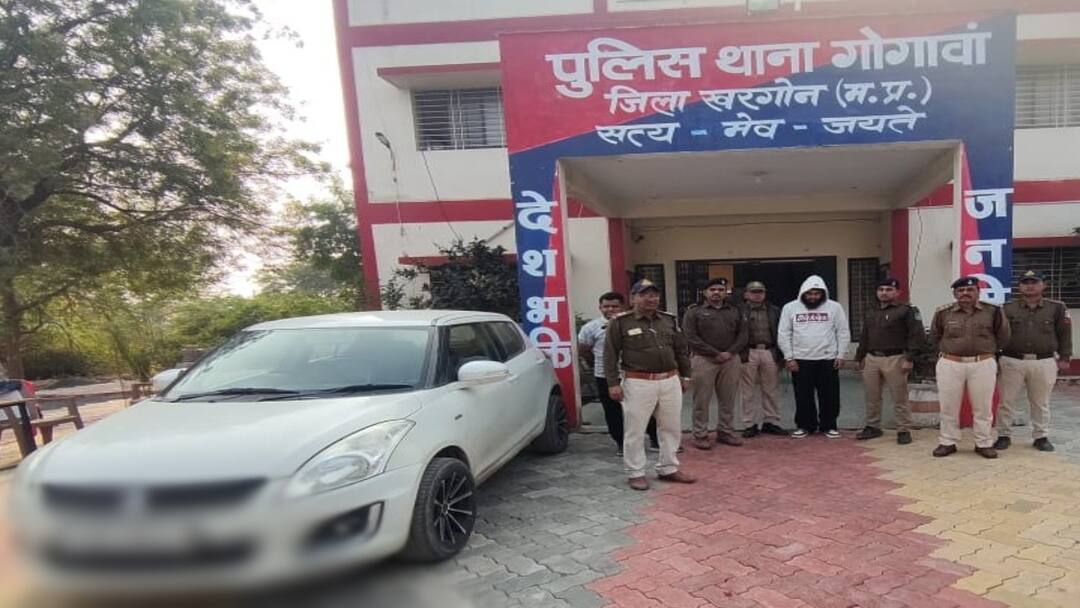 पंजाब का हाई प्रोफाइल हथियार तस्कर खरगोन से गिरफ्तार, लाखों की पिस्तौल बरामद MP News Punjab high profile arms smuggler arrested in Khargone ANN पंजाब का हाई प्रोफाइल हथियार तस्कर खरगोन से गिरफ्तार, लाखों की पिस्तौल बरामद