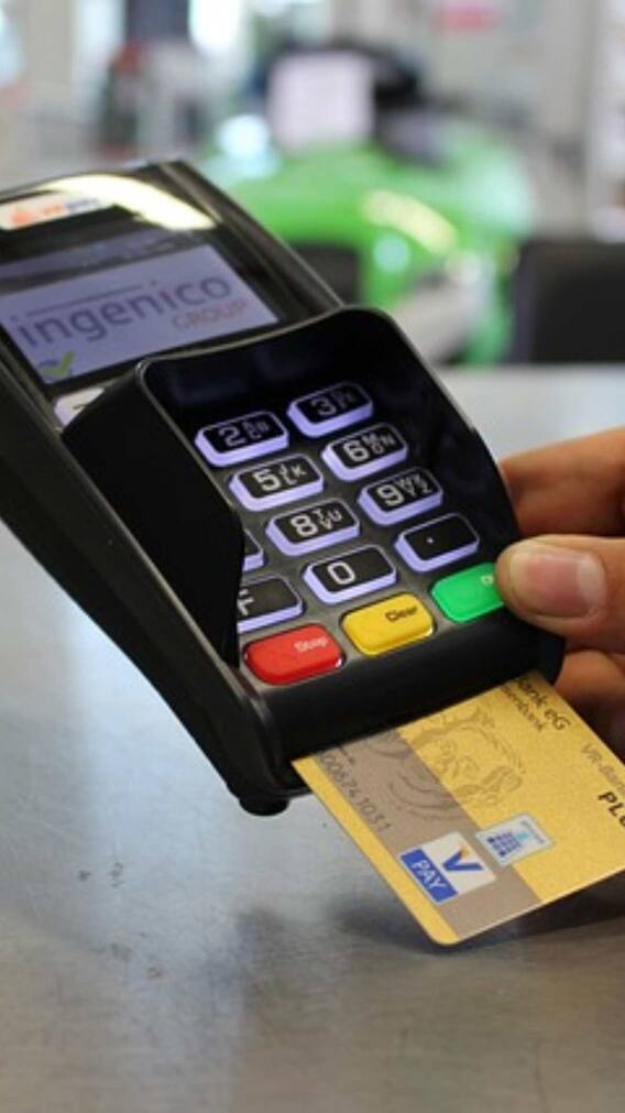 Credit और Debit कार्ड से ऑनलाइन शॉपिंग करते समय जरूर ध्यान रखें ये बातें नहीं तो होगा नुकसान!