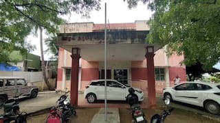 Police booked for accepting bribe to investigate 80-pound jewelry theft case! 80 பவுன் நகை கொள்ளை வழக்கை விசாரிக்க லஞ்சம் பெற்றதாக போலீசார் மீது வழக்கு பதிவு!