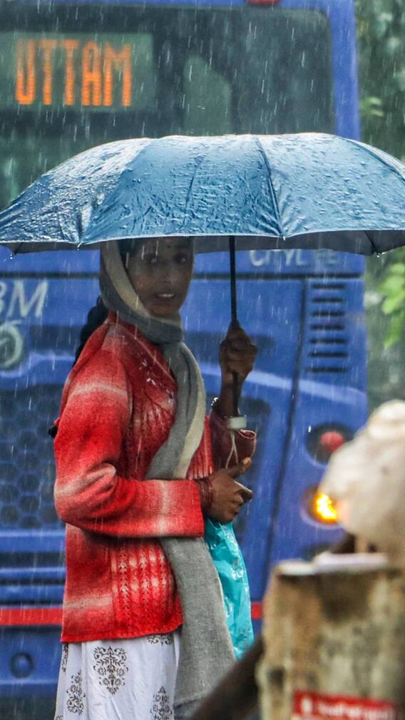 दिल्ली में क्या आज बारिश होगी?