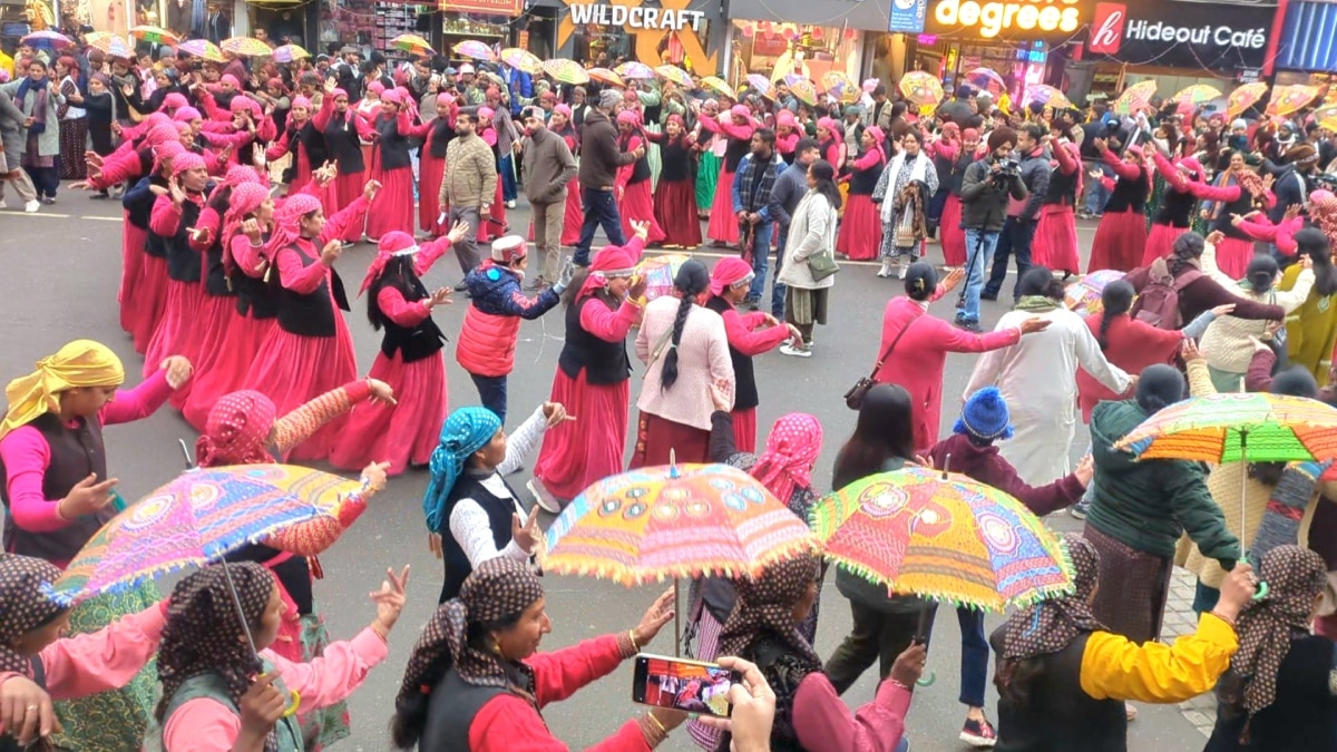 WATCH: पहाड़ों की रानी शिमला में विंटर कार्निवल शुरू, सीएम सुखविंदर सिंह सुक्खू ने लोगों से की ये जरूरी अपील