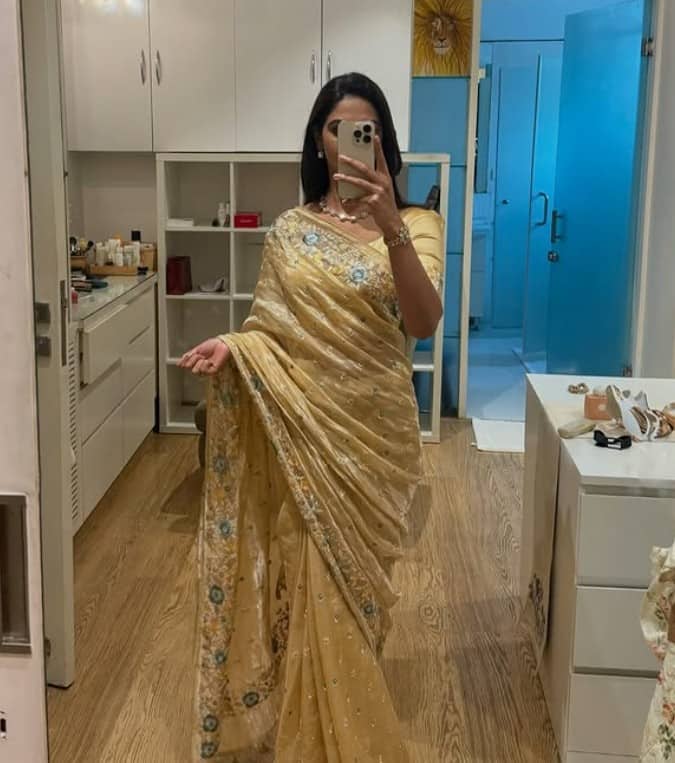 Allu Arjun House Video: दाक्षिणात्त्य सुपरस्टार अल्लू अर्जुनचा पुष्पा-2 हा चित्रपट सुपरहिट ठरला आहे. या चित्रपटाने जगभरात 1500 कोटी रुपयांपेक्षा जास्त कमाई केली आहे.