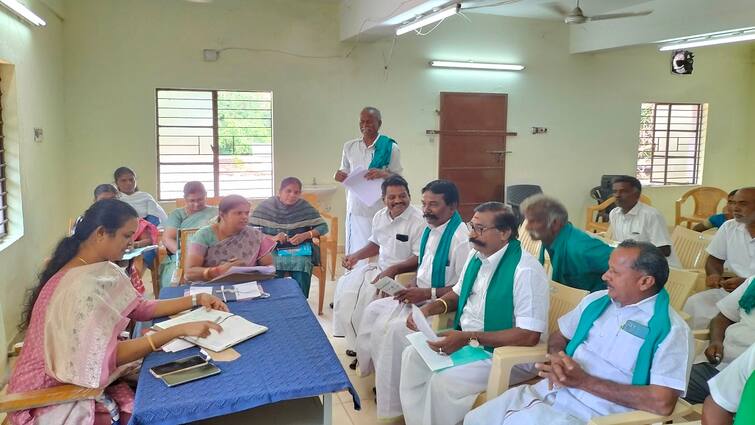 Visit the affected crops and provide relief... Farmers who have settled the grievances வயல்களை வேட்டையாடும் காட்டுப்பன்றிகள்! - குறைகளை கொட்டித் தீர்த்த விவசாயிகள் - தீர்வு எப்போது?