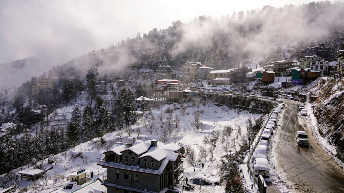 Fresh Snowfall Blankets Uttarakhand, Himachal, Kashmir, Rain Washes Parts Of Delhi— IN PICS