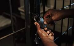 ਇਸ ਵਿਦੇਸ਼ੀ ਜੇਲ 'ਚ ਬੰਦ ਨੇ ਸਭ ਤੋਂ ਜ਼ਿਆਦਾ ਭਾਰਤੀ ਕੈਦੀ,  ਕਿਸ ਅਪਰਾਧ ਦੀ ਕੱਟ ਰਹੇ ਨੇ ਸਜ਼ਾ ?