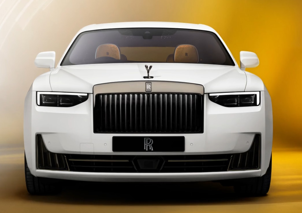 अगर Rolls-Royce पर न लगे कोई टैक्स तो कितनी सस्ती हो जाएगी ये लग्जरी कार?