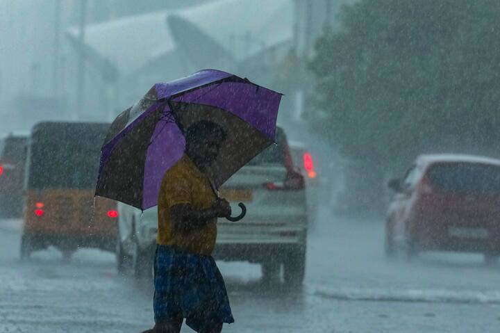 पंजाब, हरियाणा, चंडीगढ़, पश्चिमी उत्तर प्रदेश, राजस्थान, मध्य प्रदेश, मध्य महाराष्ट्र और मराठावाड़ा में 27 दिसंबर 2024 को आंधी के साथ ओलावृष्टि की संभावना जताई गई है.