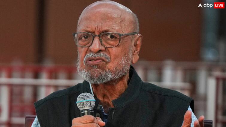 shyam benegal death cremated with full state honours bollywood celebs attend last rites   Shyam Benegal Death: પંચતત્વમાં વિલીન થયા શ્યામ બેનેગલ, રાજકીય સન્માન સાથે અંતિમ સંસ્કાર